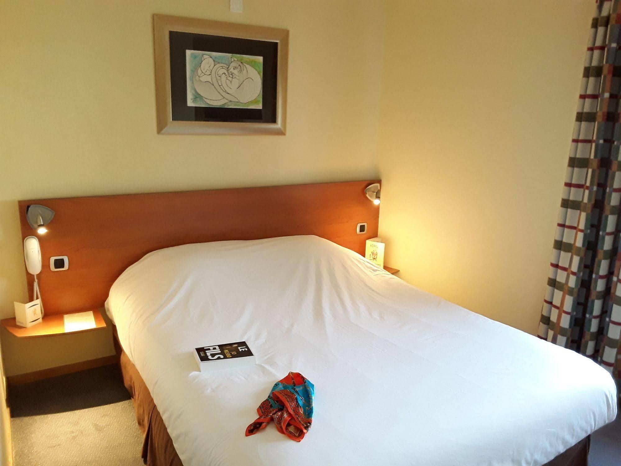 In Situ Hotel Valenciennes Esterno foto