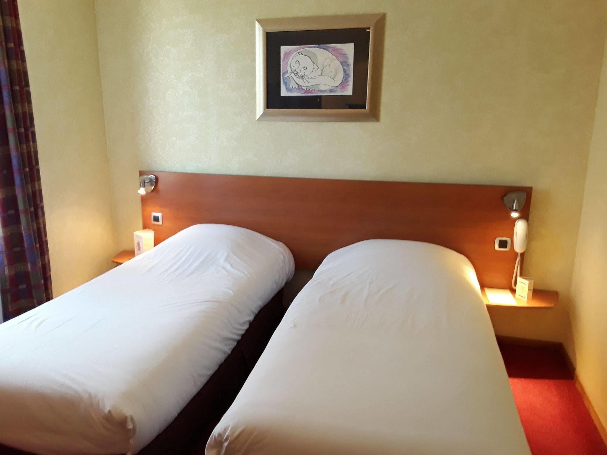 In Situ Hotel Valenciennes Esterno foto